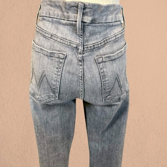 MOTHER Denim ‘The Looker’ Ankle Fray Skinny Jeans in “All Nighter” Gray Size 26 - Picture 11 of 16
